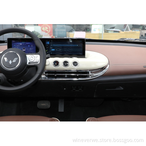 عروض عمر البطارية طويلة العلامة التجارية Wuling Bingo 203km 333km New Energy Electric Cars